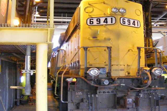 locomotive-640x427.jpg