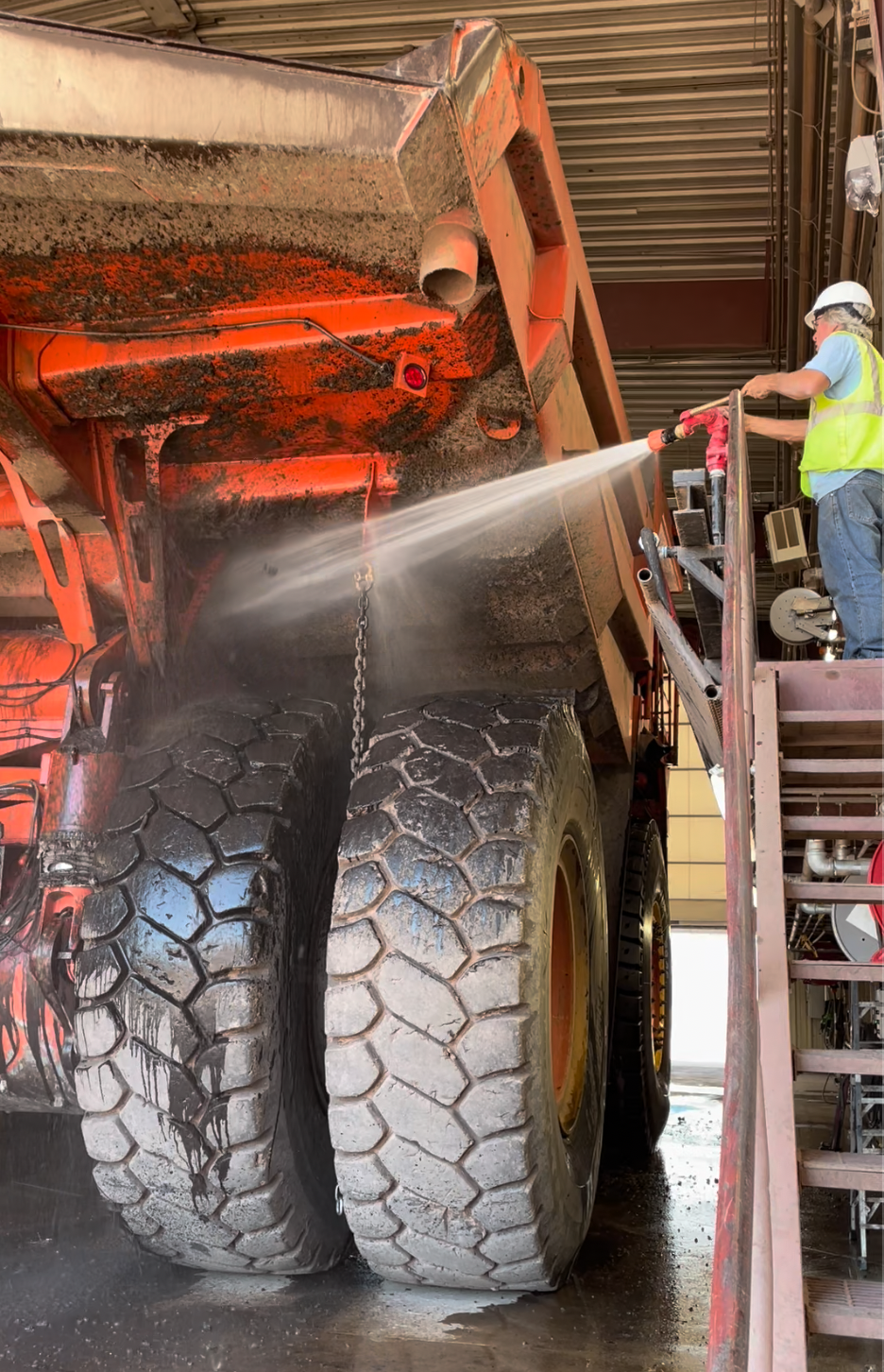 pressure-washing-demucking.png